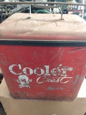 Lovell Manufacturing Company 1957 Red Eskimo Coolér Chest