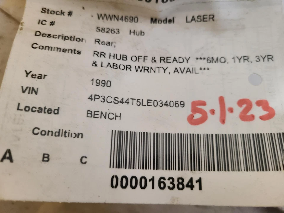 Used Rear Wheel Hub fits: 1990 Plymouth Laser Rear FWD w/o ABS Rear Grade A — 第 3/4 张图片