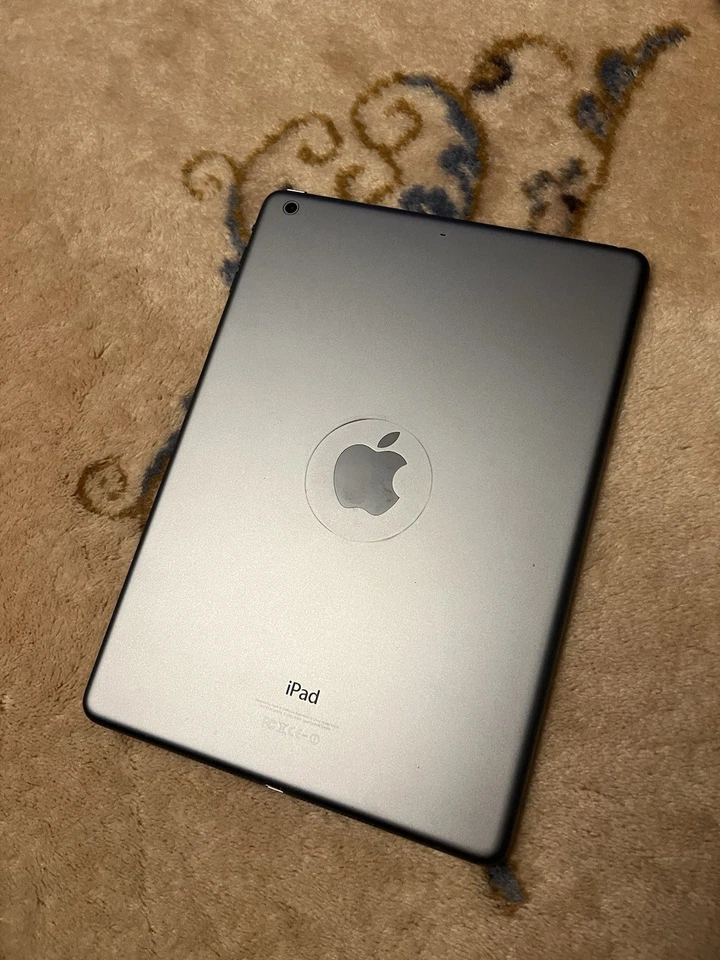 Apple iPad Air 1st Gen 16GB | A1474 | Space Gray (Unlocked) Nice - Image 4 of 4