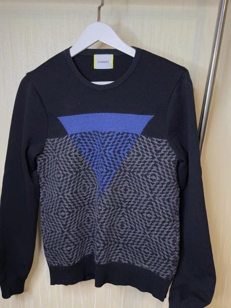 Men Iceberg Sweater Black 36 / S / 44