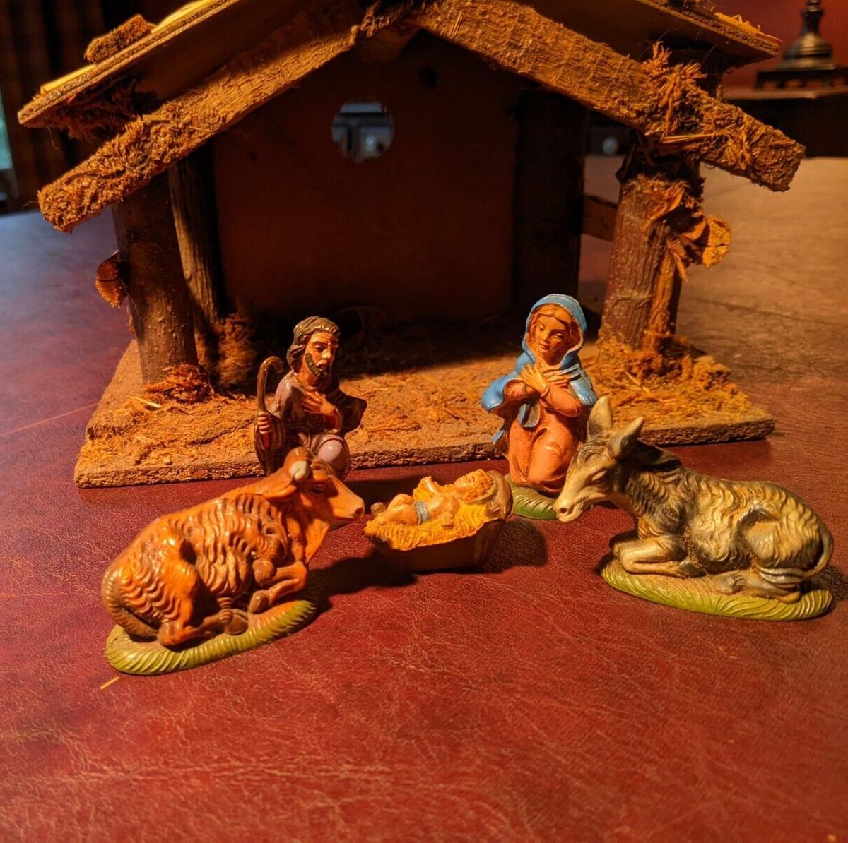 Vintage Presepio Nativity Set Italian Creche & 5 Figurines with