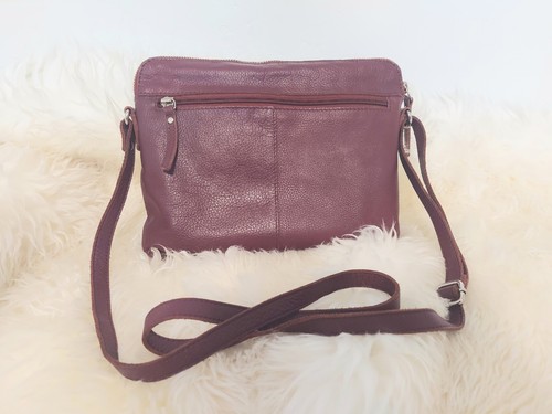 Wise Owl Soft Pebbled Real Leather Crossbody Handbag Purse Adjustable Burgundy - Picture 3 of 11