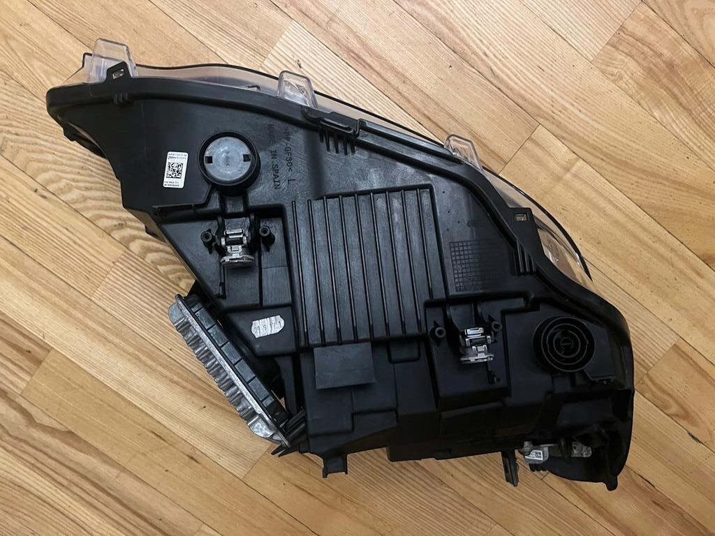 BMW F32 F36 F33 M3 F80 M4 F82 M3 Adaptive HEADLIGHTS RHD LCi ICON  