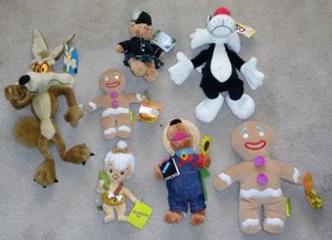 Plush Toy Lot–Shrek 4D Gingerbread Man, Harrods Bear, Sylvester, Scooby-Doo, Bam
