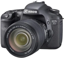 Canon EOS-7D Digital SLR Camera/Lens Kit, with Canon EF-S 18-135mm f/3.5-5.6 is