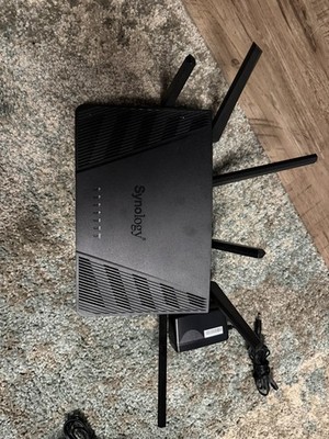 Synology RT6600ax Tri-Band Wi-Fi 6 Wireless Router 2.4 / 5 GHz WPA3 bis 4800Mbps