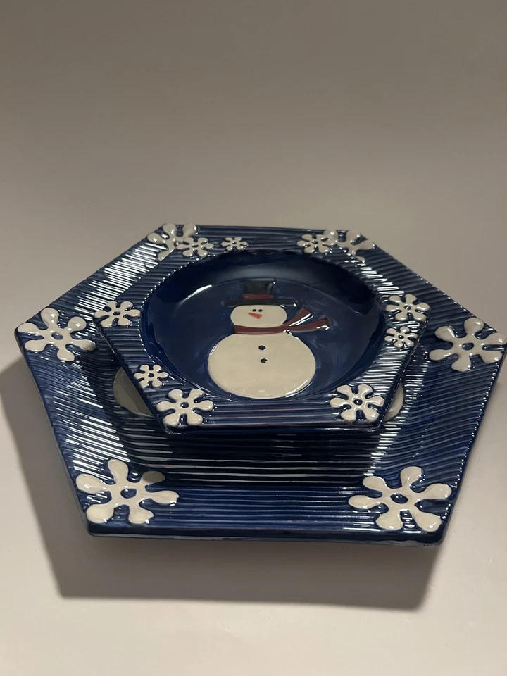 Juego de 2 platos para servir muñeco de nieve y copos de nieve Bella Casa by Ganz azul y blanco  Foto 4 de 4
