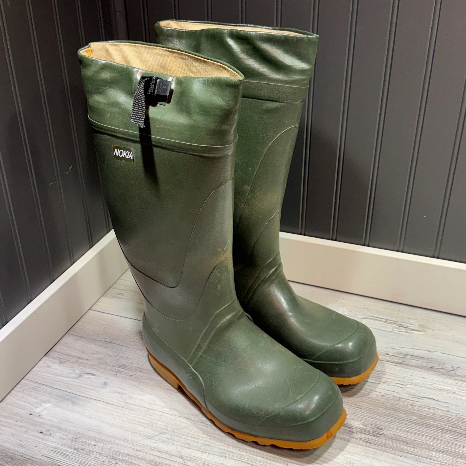 Vintage Nokia Insulated Hunting Fishing Farm Rubber Boots Size EU 41
Opens in a new window or tab