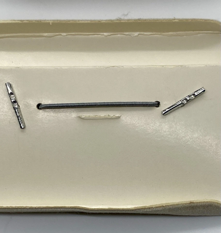 Vintage Neiman Marcus Cuff Links Brown Lucite Fluted Border Yellow Gold Toned - Image 4 of 4