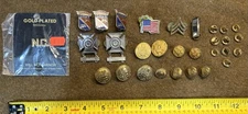 Miscellaneous Original US Army Metal Insignia and Coat Buttons