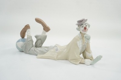 Lladro Porcelain Figurine #4618 ''Clown'' Lying Down with Beach Ball 15'' 1977