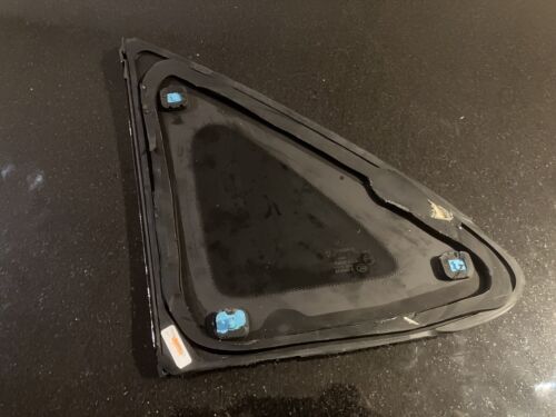Mercedes Benz Maybach S600 Drivers Right RH Rear Qtr Quarter Glass Window - Picture 1 of 5