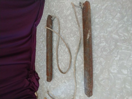 WINDOW WEIGHTS SET OF 2 ANTIQUE. - Picture 4 of 4