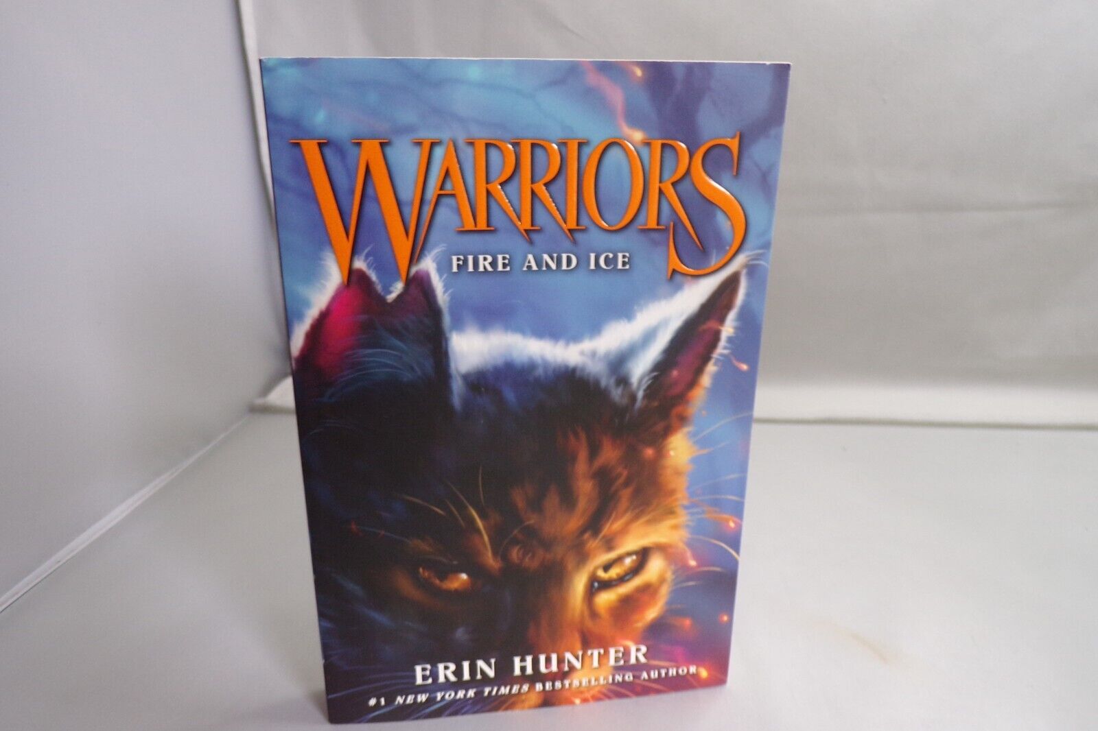 Review: Warrior Cats #2: Fire and Ice — Erin Hunter –