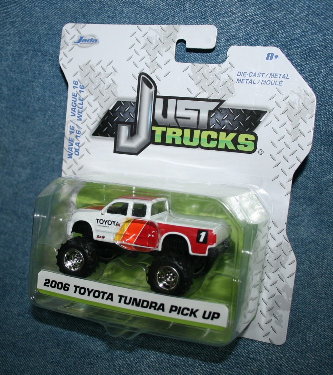 JADA Just Trucks 1:64 2006 TOYOTA TUNDRA TRD White Yellow Orange