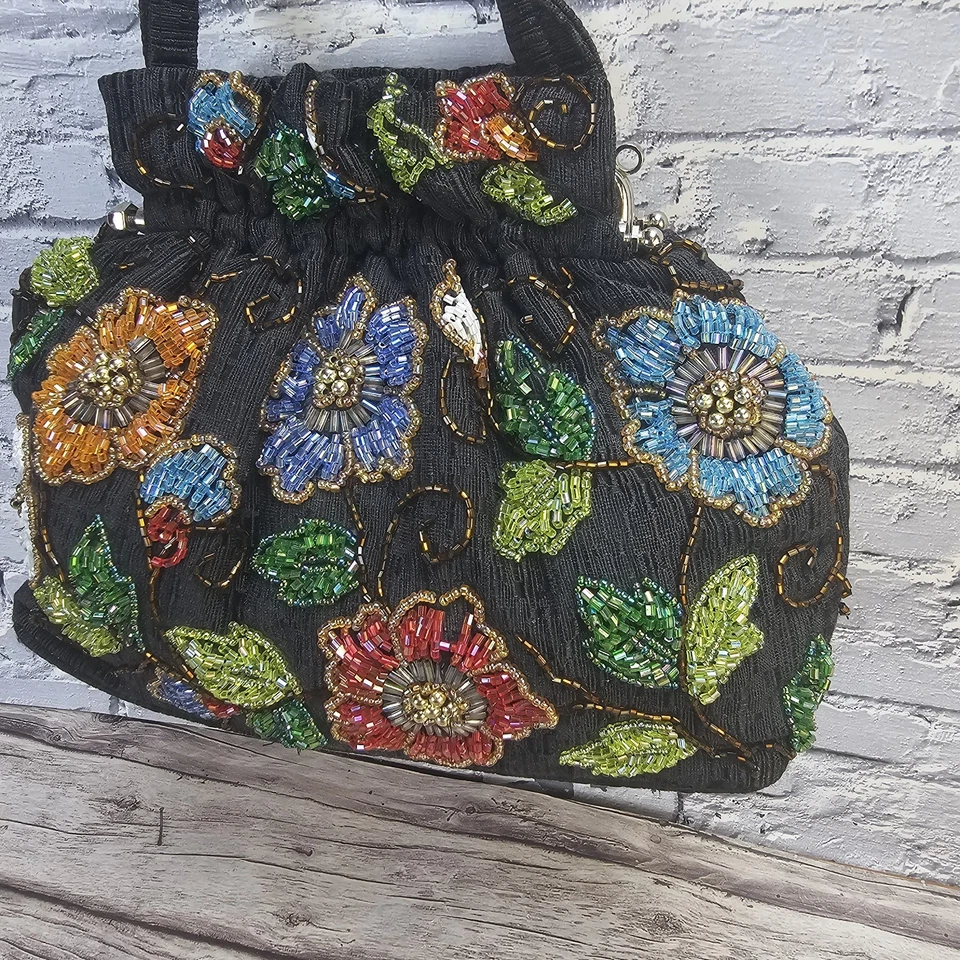 BOLSO DE COLECCIÓN BETTY K DESIGNS CON CUENTAS PEQUEÑO FLORAL BOHO CHIC Foto 4 de 4