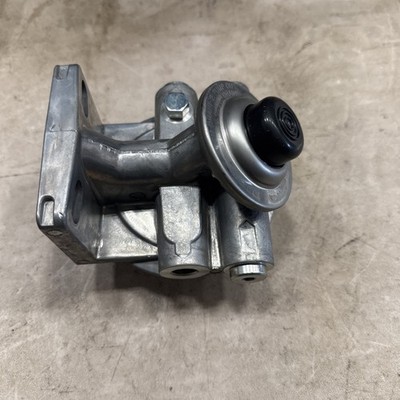 PARKER RACOR FUEL FILTER HEAD ASSEMBLY With Primer