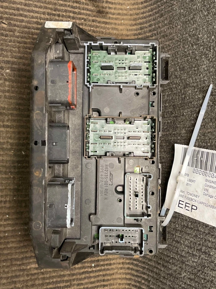Fits 2011 Jeep Liberty, TIPM, Engine Fuse Box, OEM:04692331AD Foto 4 de 4
