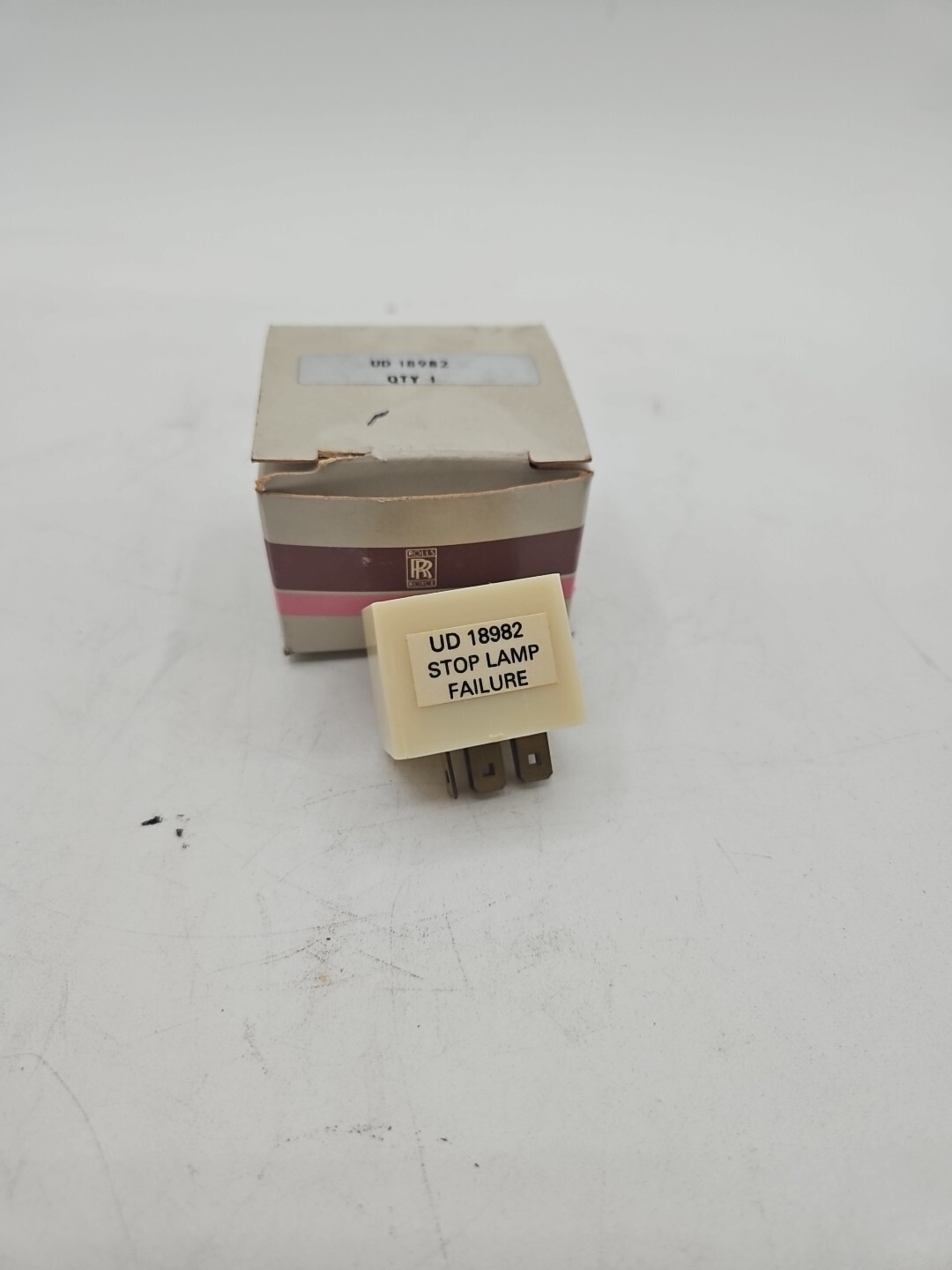 ROLLS ROYCE & BENTLEY RELAY (Stop lamp failure) (UD18982)