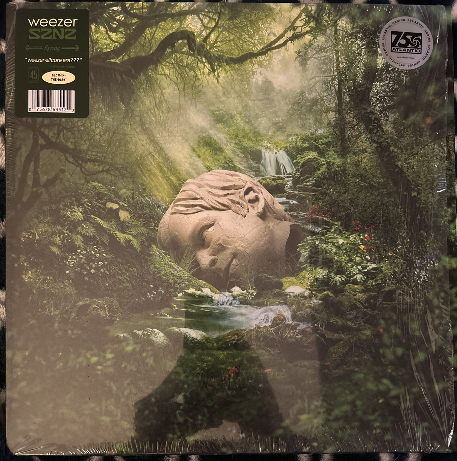 Weezer - SZNZ: Spring [Indie-Exclusive Glow In The Dark Vinyl] LP (2022, Record)