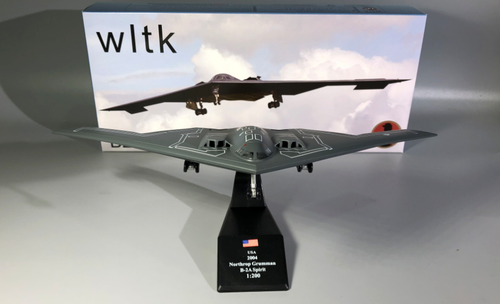 NORTHROP GRUMMAN B-2 Spirit Stealth Bomber USAF Militare di Legno Aerei