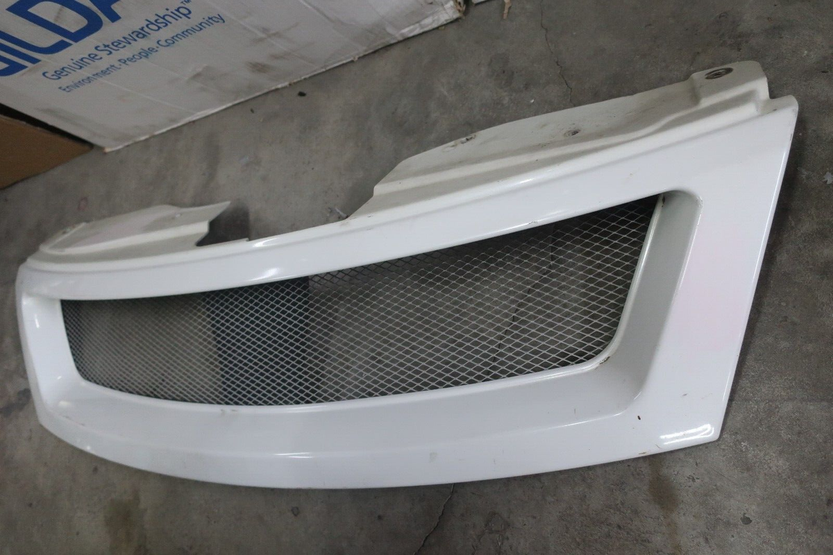 JDM Nissan Serena Highway Star Suzuki Landy C25 08-10 Front Grill
