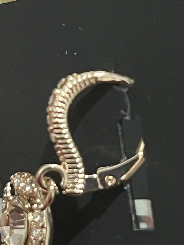 ✨Lindos Brincos GIVENCHY Champanhe Tom Dourado Cristal Gota Alavanca Traseira Vintage - Imagem 4 de 4