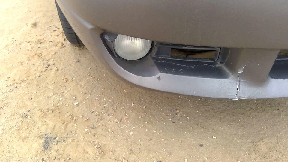 1998-2003 Ford Escort Zx2 Passenger Right Front Lower Fog Light Lamp Oem - Image 2 of 4