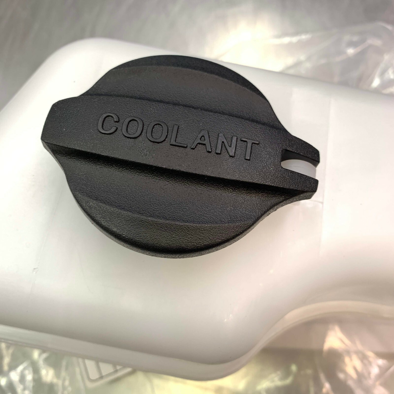 NEW OEM KIA COOLANT RESERVOIR TANK WITH CAP (20152020 SEDONA/SORENTO) eBay