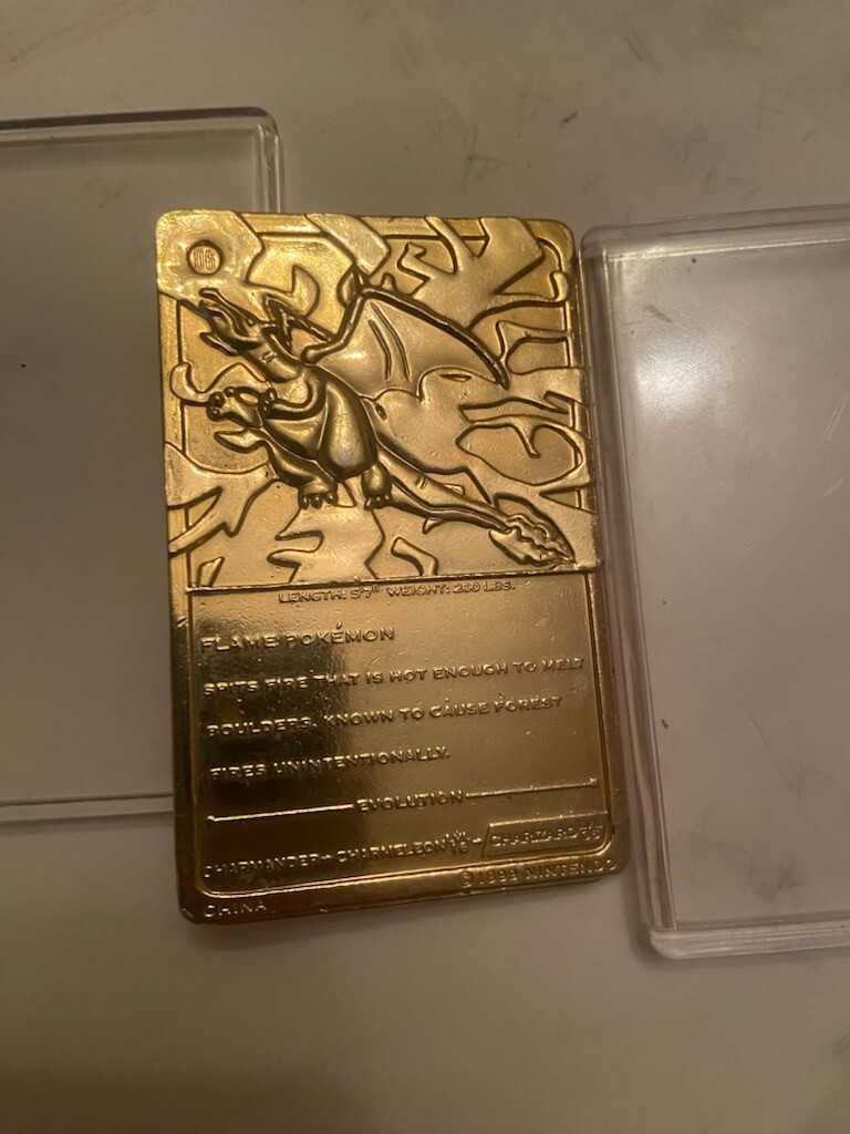 Pokemon Charizard 23k gold plated Trading card with Case