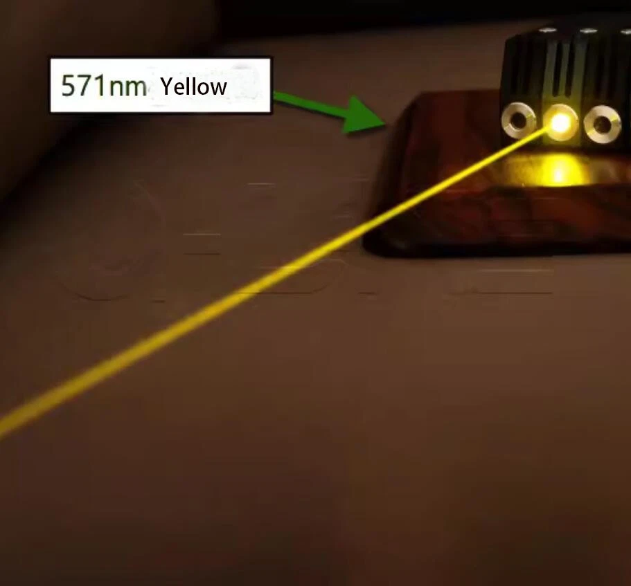 571nm Zitronengelb Mini Laserpointer USB Typ C Ladelampe Sichtbarer Strahl - Bild 3 von 4