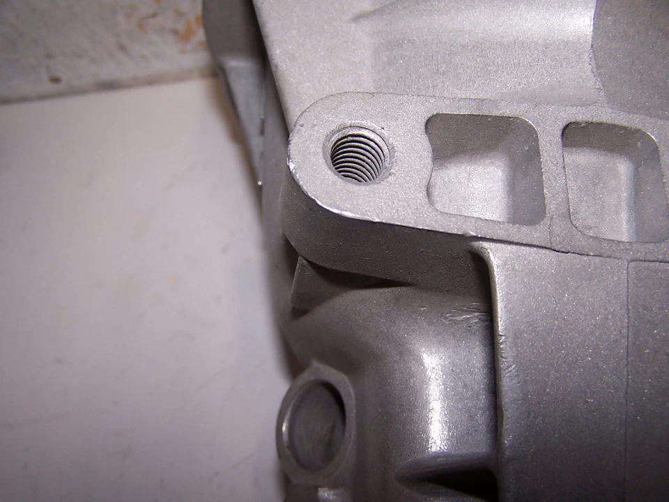 Muncie 4 Speed 71 - 74 Tail Housing GM 3978764 Nice Tail needs 1 thread repair - Image 4 of 4