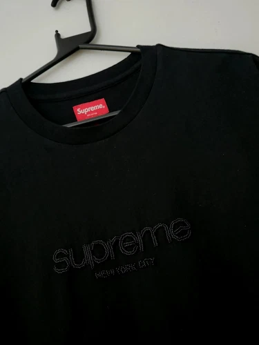 T Shirt Noir Avec Logo Perlé Supreme SS20 Taille L