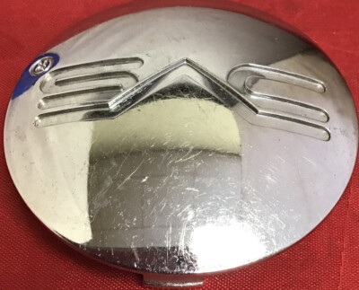 ONE USED DVS CHROME CENTERCAP P/N CAP M-123 /12970