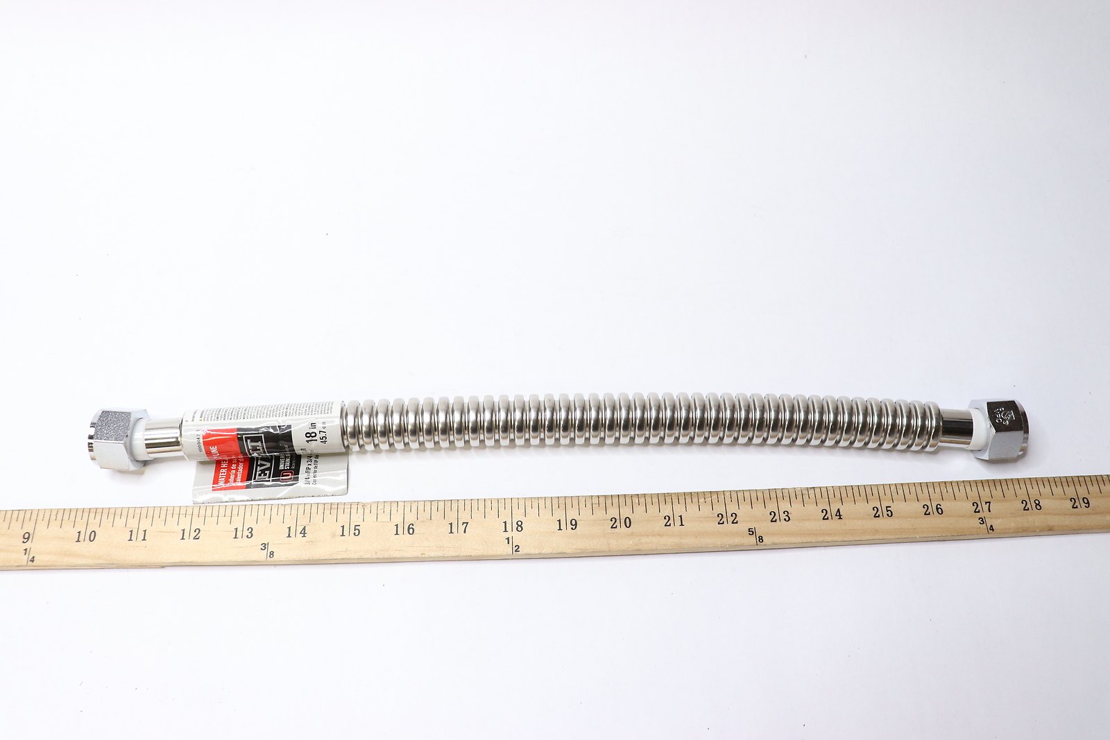 Everbilt Water Heater Supply Line Stainless Steel 3/4" FIP x 3/4" x 18