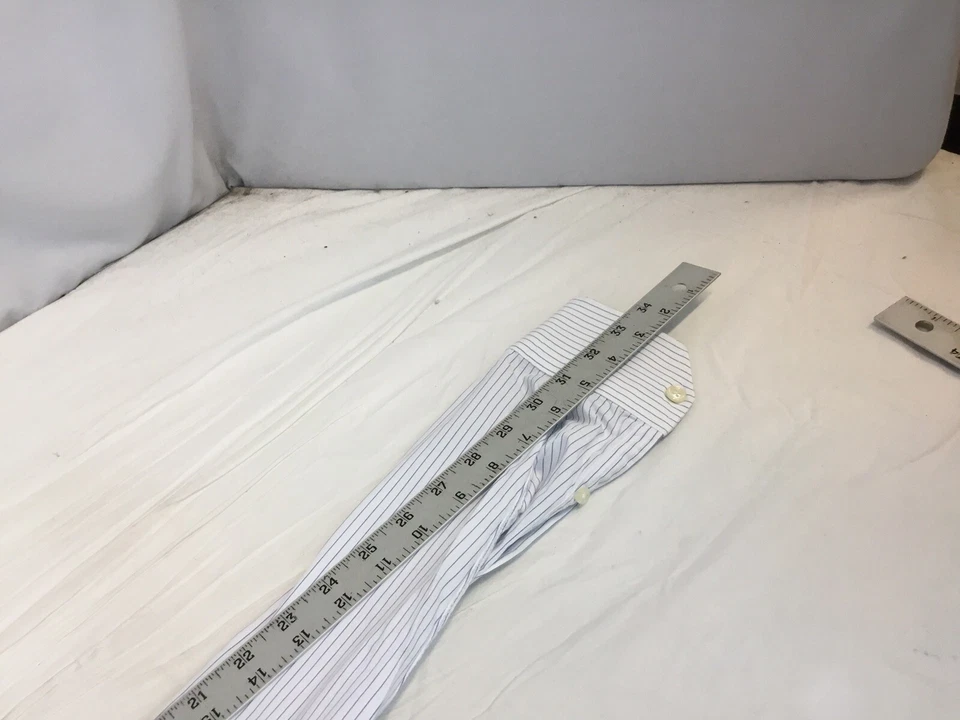 Tom James Custom Shirt 15 33 White Blue Stripe Cotton No Flaws YGI R1-557 - Image 3 of 4