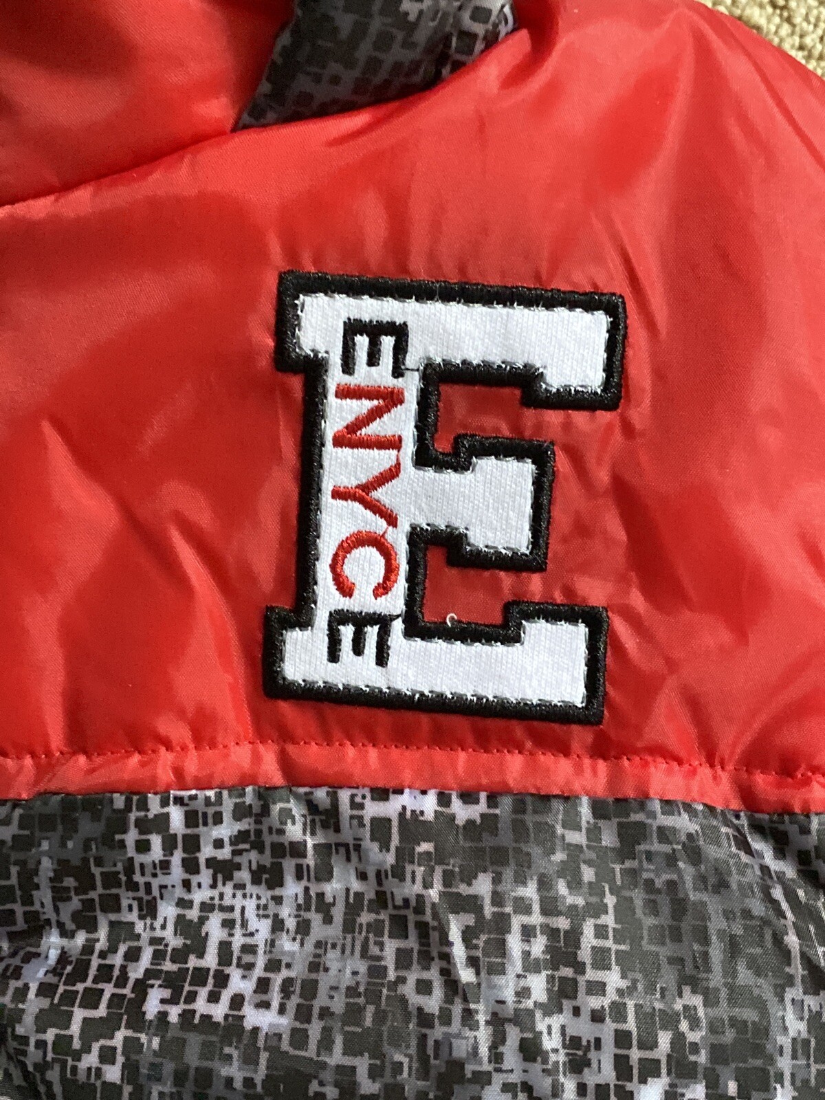 Picture 4 of 6