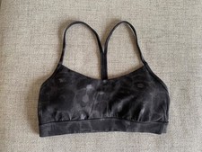 Lululemon Flow Y Bra Nulu Light Support, for A  C Cup with removable cups, Size 8