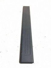 MERCEDES-BENZ GL X164 Schwellerzierleiste vorne rechts A1646800435 38180908 MERCEDES-BENZ GL X164 Schwellerzierleiste vorne rechts A1646800435 38180908