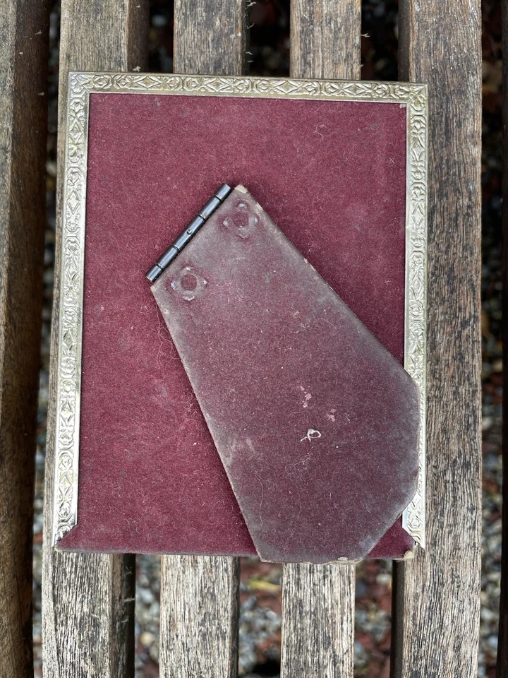 Marco de fotos pequeño recortado con concha de abulón perlas de imitación foto de colección de 4-1/2" de alto Foto 4 de 4