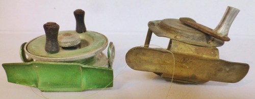 2 Anciens MOULINETS PÊCHE à la MOUCHE Truite Saumon Diam 50 & 55mm - Photo 9/9