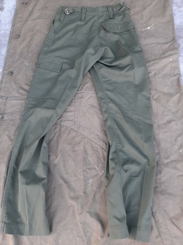 Pantalones de colección del ejército británico para hombre (ligeros) 1980-s - Imagen 8 de 10