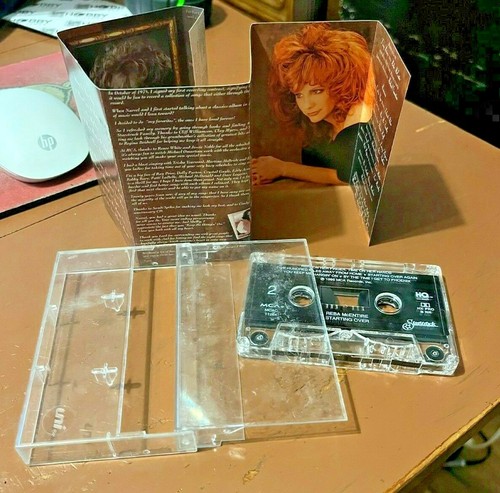 Vintage Reba McEntire 3 Cassette Lot - Picture 4 of 5