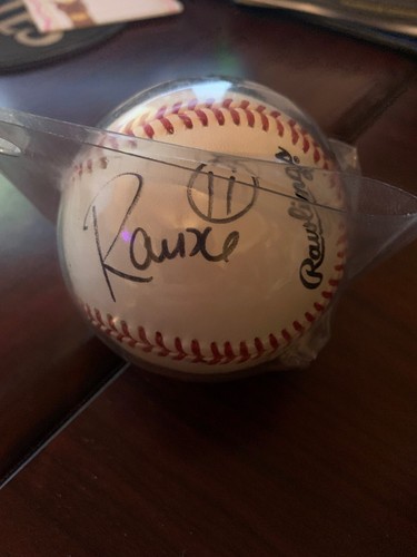 Indianapolis Indians baseballs signed by Rowdie (mascot) and 2 players - Picture 6 of 6