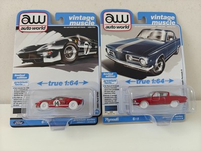 Auto World Ultra Red Chase 1965 Ford GT40 + Plymouth Barracuda formula S