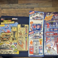 Vintage Richard Petty Collectibles #43 Toys Racing Champions Watch Pit Row JA-RU