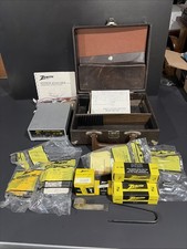 Zenith System Analyzer 852-257 Plus NOS ricambi e custodia per il trasporto. Non testato