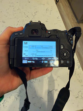 Canon EOS Rebel SL2 DSLR Black w/ EF-S 70-300. Bag, battery and charger included