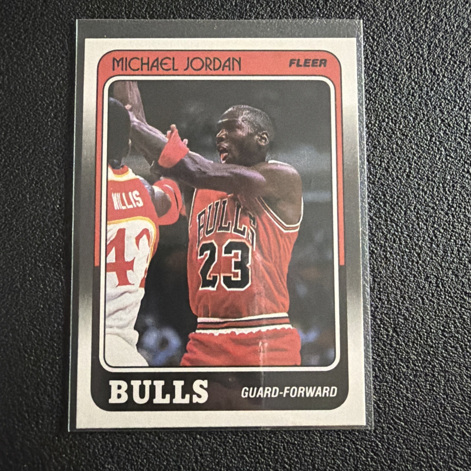 1988-89 Fleer - Michael Jordan #17 Chicago– Clean High-End Raw – Nice Centering