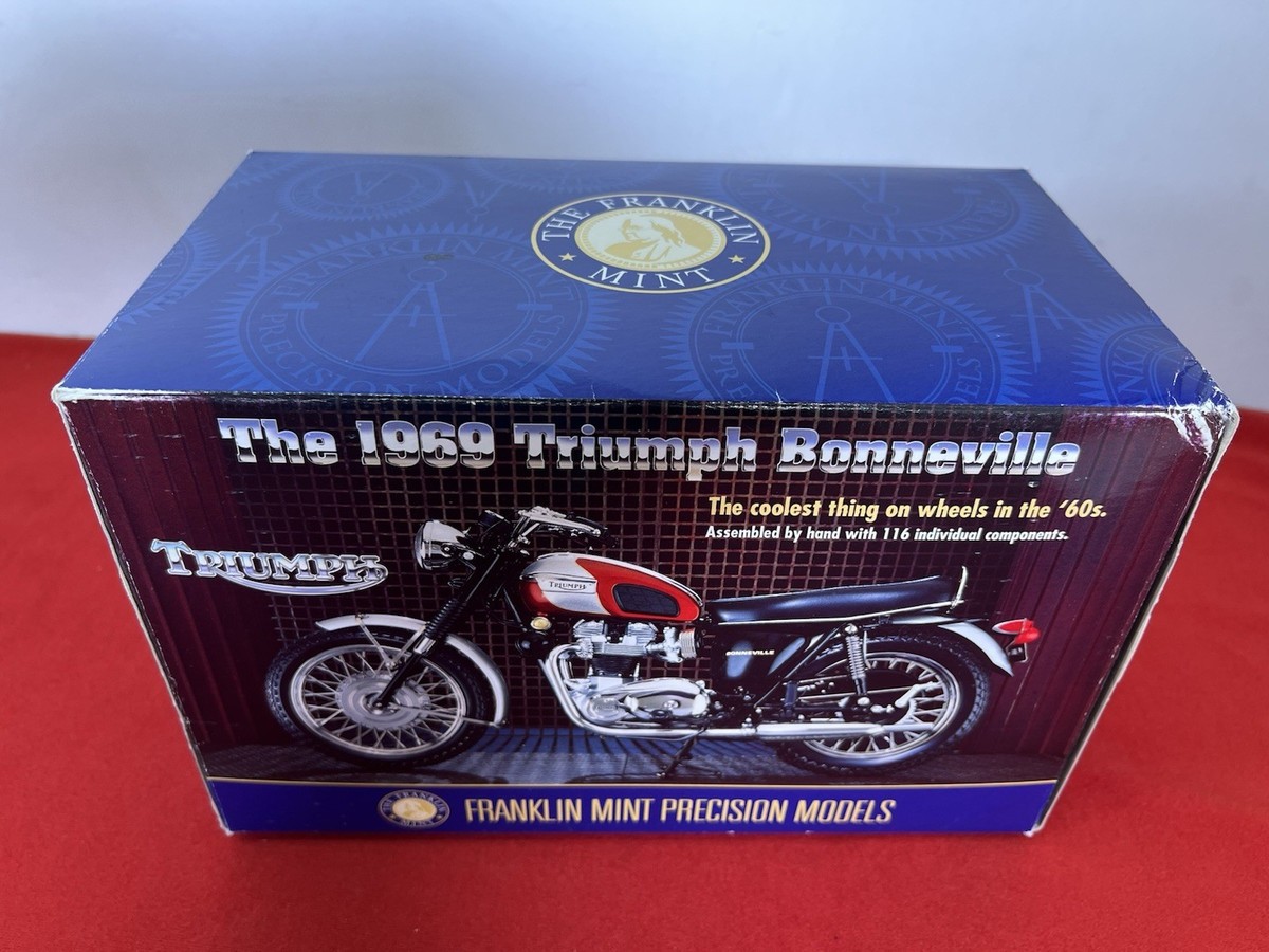 FRANKLIN MINT 1969 TRIUMPH BONNEVILLE 1:10 SCALE DIECAST